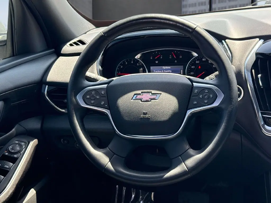 2023 Chevrolet Traverse - $39,995