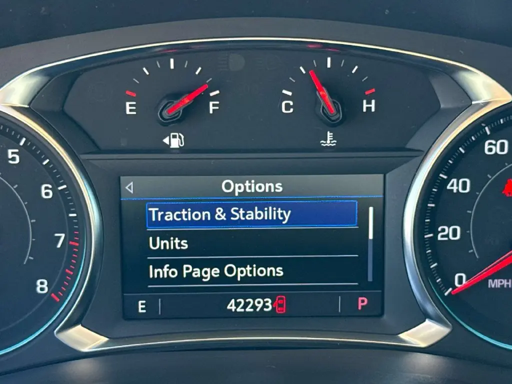 2023 Chevrolet Traverse - $39,995