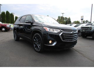 2020 Chevrolet Traverse with Mosaic Black Metallic Exterior