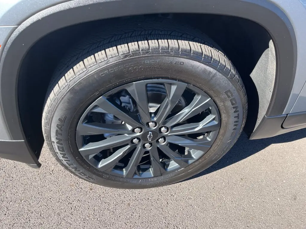2023 Chevrolet Traverse - $34,400