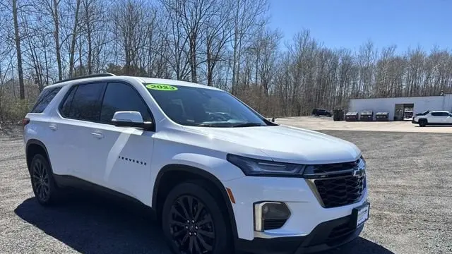 2023 Chevrolet Traverse RS