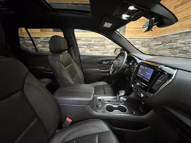 2023 Chevrolet Traverse - $34,999