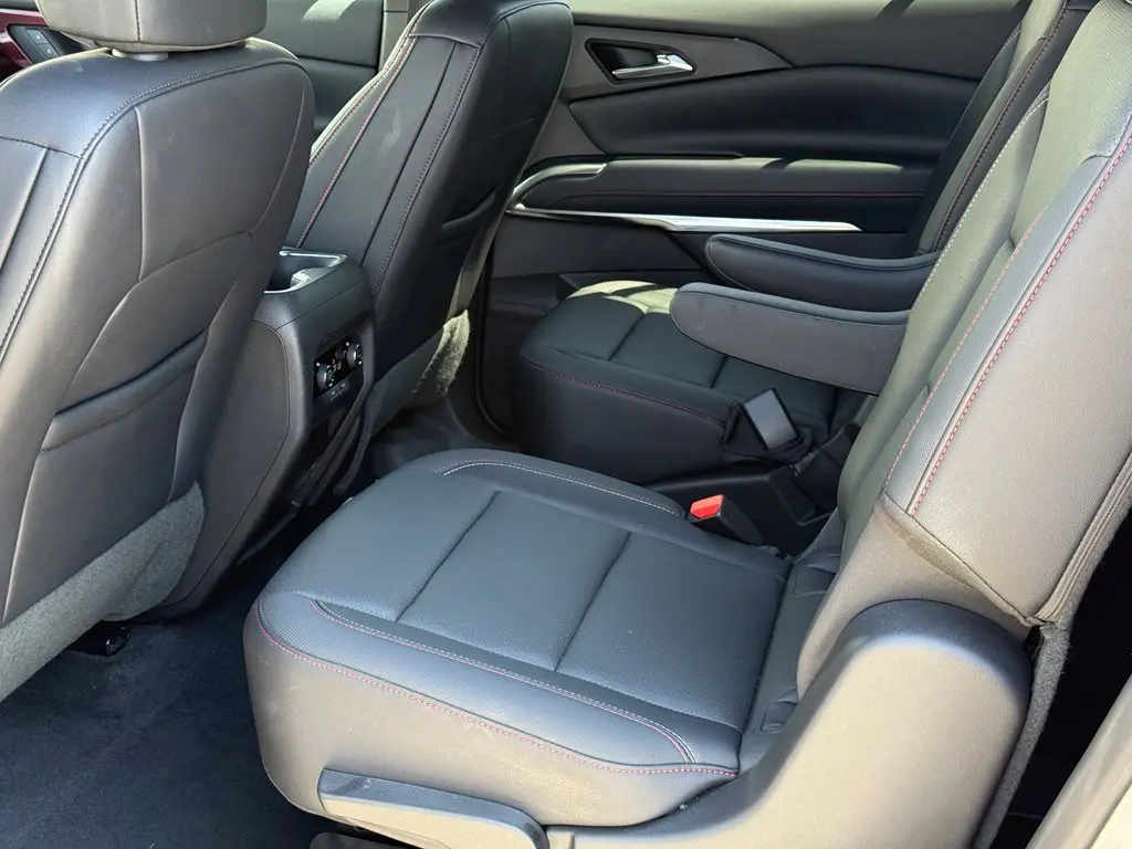 2025 Chevrolet Traverse - $40,489