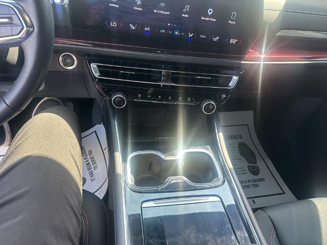 2025 Chevrolet Traverse - $43,995