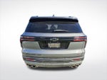 2025 Traverse Thumbnail 17