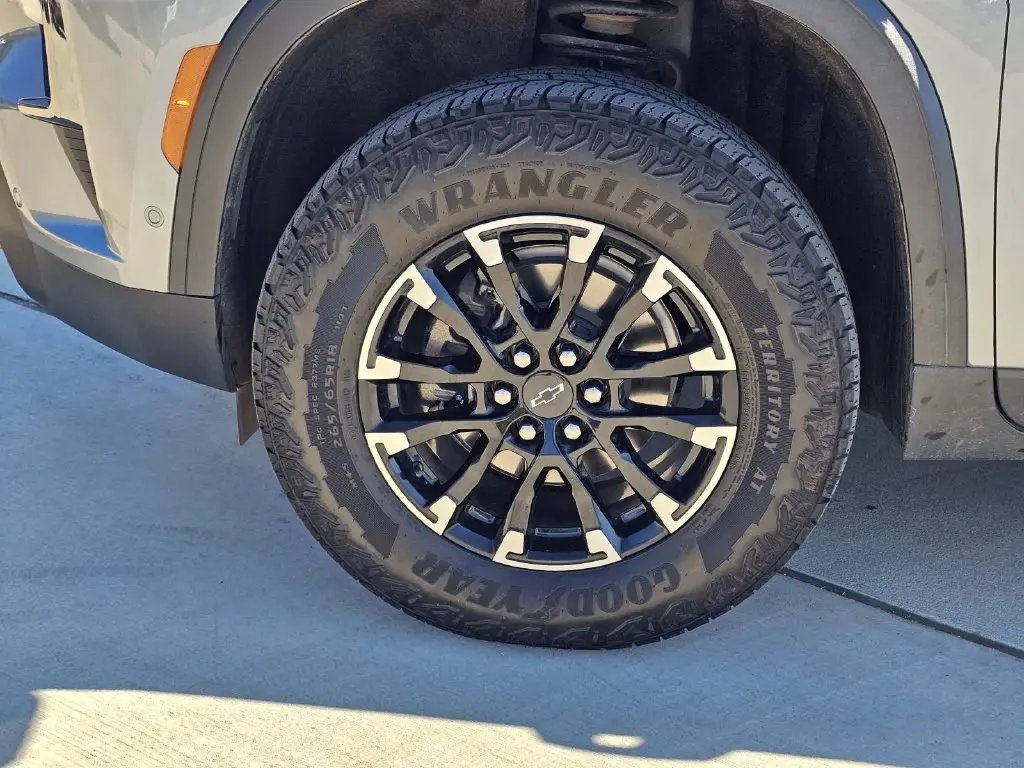 2025 Chevrolet Traverse - $44,000