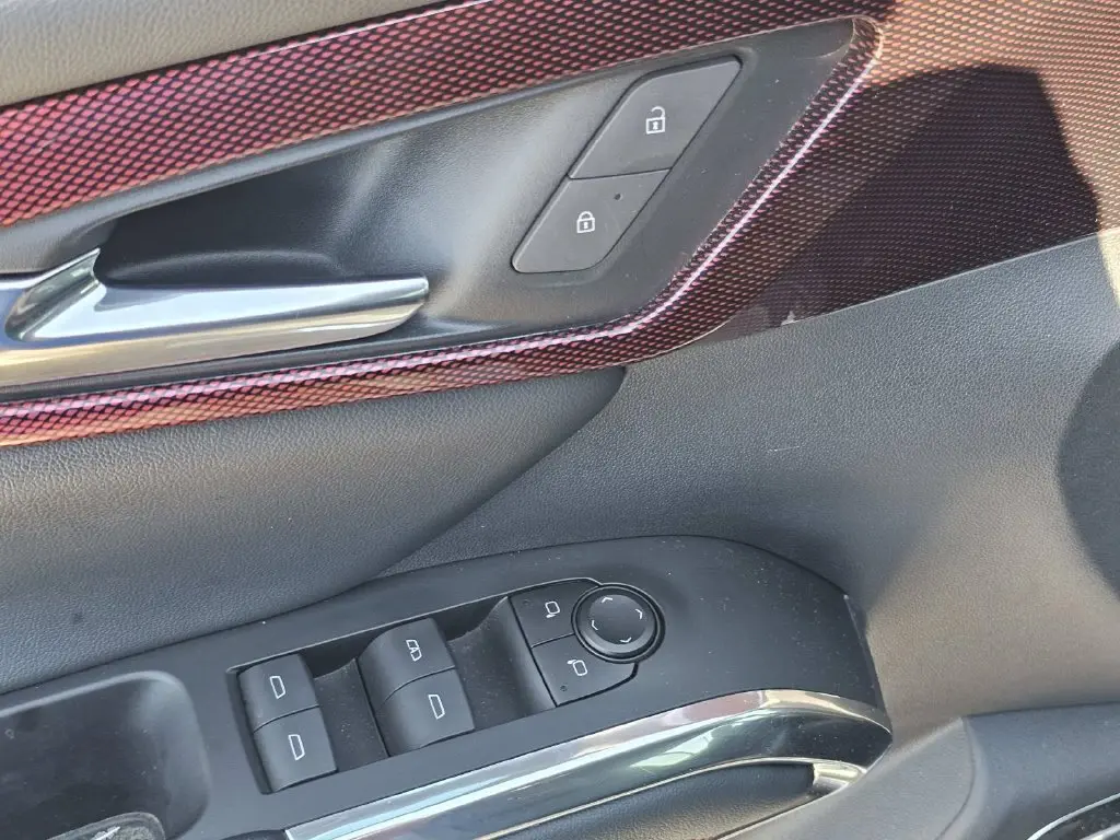 2025 Chevrolet Traverse - $44,000