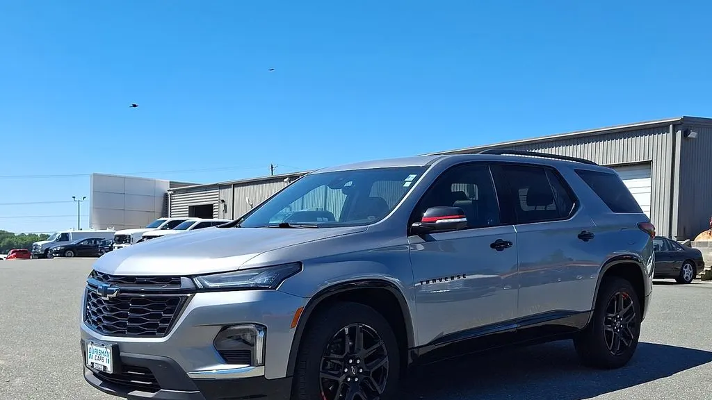 2023 Chevrolet Traverse Premier