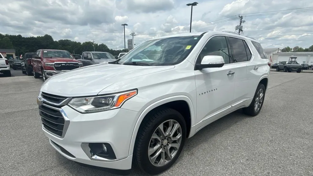 2021 Chevrolet Traverse Premier