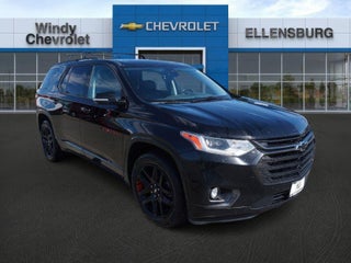 2019 Chevrolet Traverse with Mosaic Black Metallic Exterior