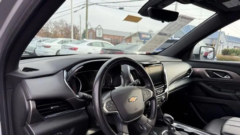 2022 Chevrolet Traverse Premier