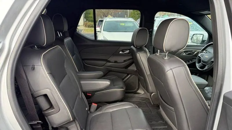 2022 Chevrolet Traverse Premier