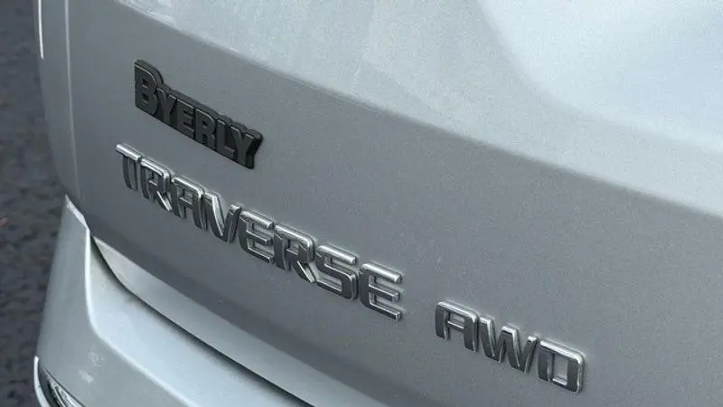 2022 Chevrolet Traverse Premier