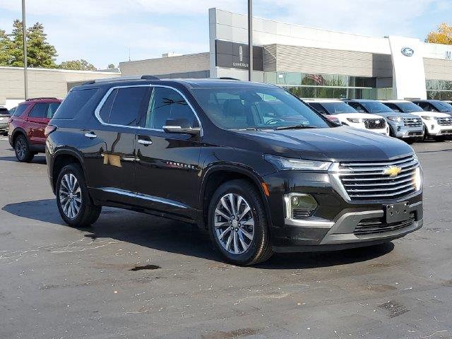 2022 Chevrolet Traverse - $27,900