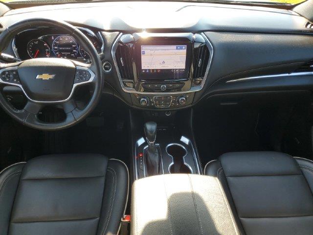 2022 Chevrolet Traverse - $27,900