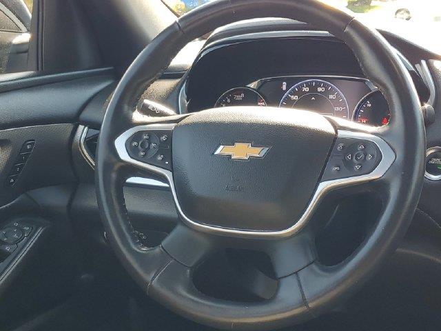 2022 Chevrolet Traverse - $27,900