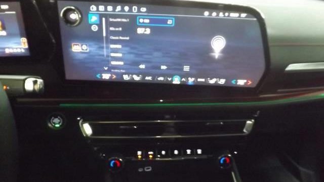 2025 Chevrolet Traverse RS