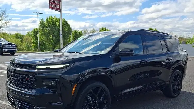 2025 Chevrolet Traverse RS