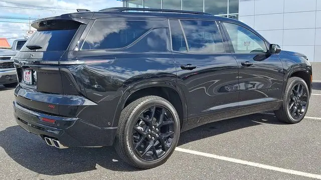 2025 Chevrolet Traverse RS