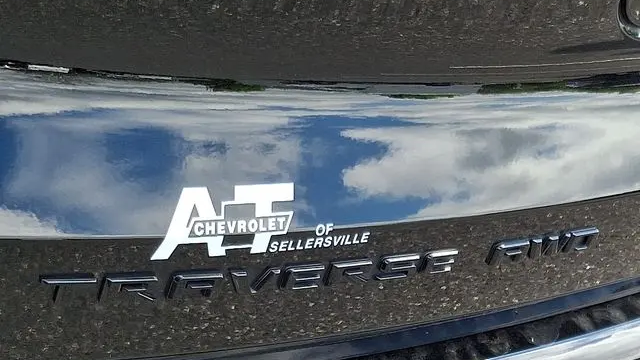 2025 Chevrolet Traverse RS