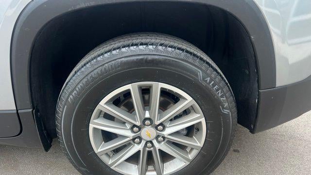 2023 Chevrolet Traverse LT
