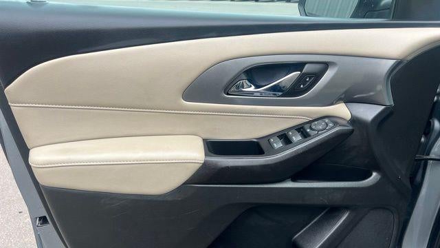 2023 Chevrolet Traverse LT