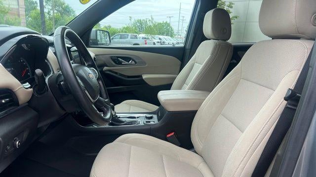 2023 Chevrolet Traverse LT