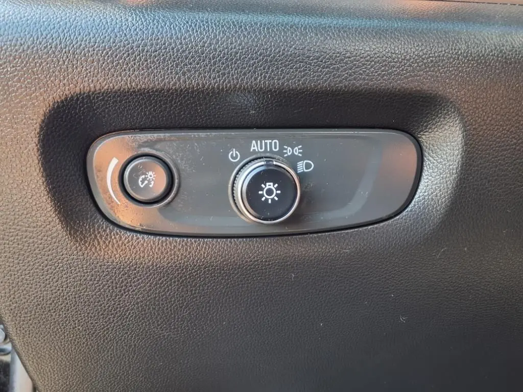 2023 Chevrolet Traverse - $33,848