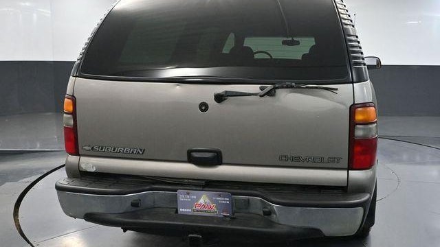 2002 Chevrolet Suburban 1500 LS