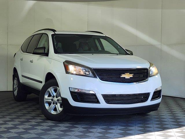 2017 Chevrolet Traverse - $9,637