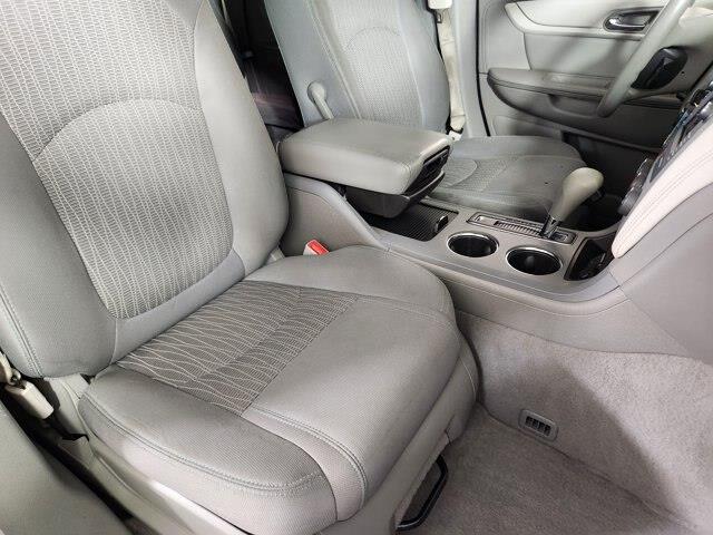 2017 Chevrolet Traverse - $9,637