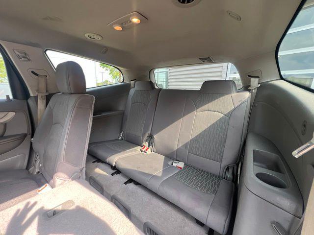 2016 Chevrolet Traverse - $8,897