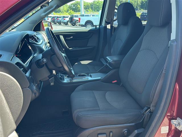2015 Chevrolet Traverse - $11,900