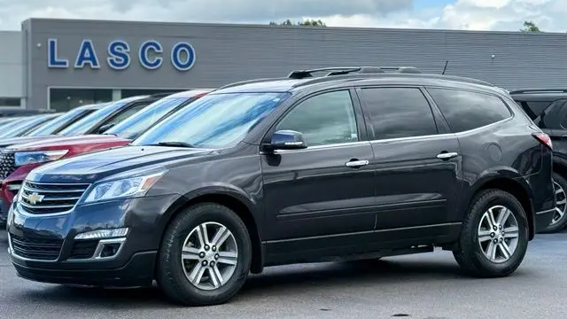 Preowned 2017 Chevrolet Traverse LT for Sale