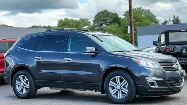 2017 Chevrolet Traverse LT