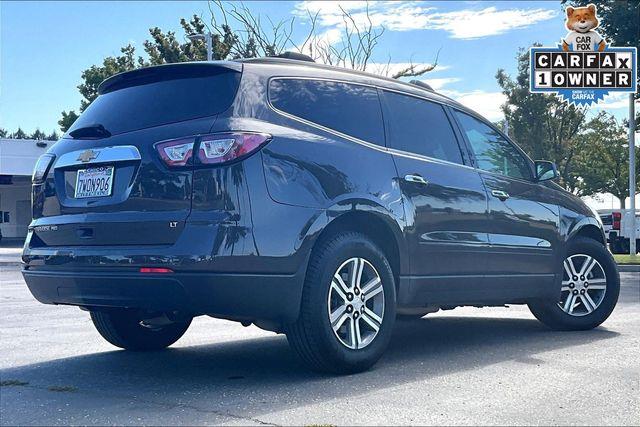 2017 Chevrolet Traverse - $14,876