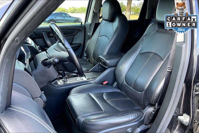 2017 Chevrolet Traverse - $14,876