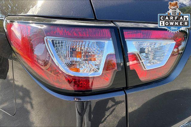 2017 Chevrolet Traverse - $14,876