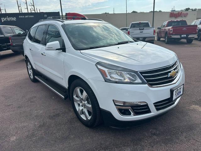 2016 Chevrolet Traverse - $14,900