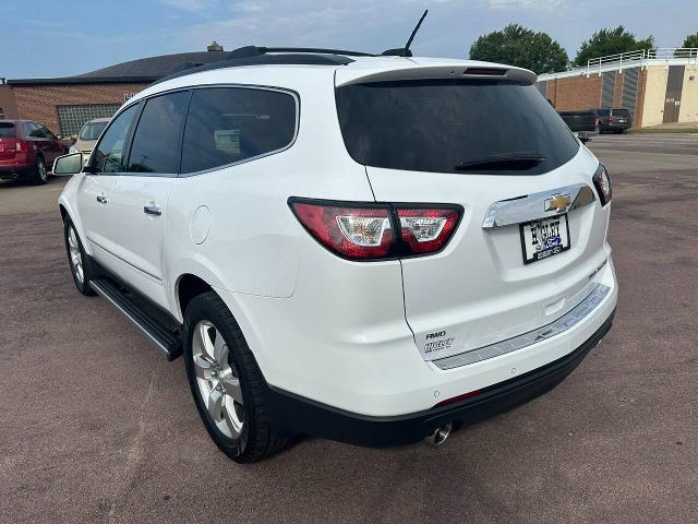 2016 Chevrolet Traverse - $14,900