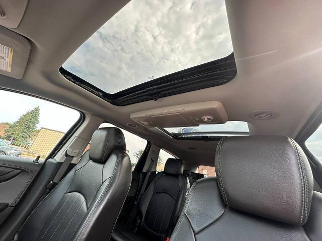 2016 Chevrolet Traverse - $14,900