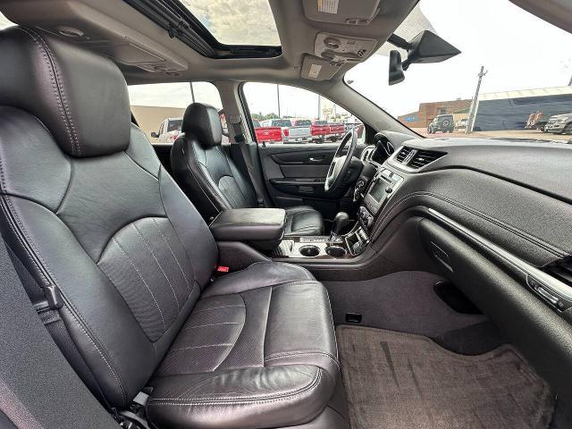 2016 Chevrolet Traverse - $14,900