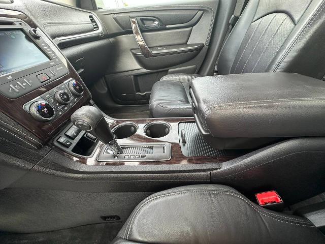 2016 Chevrolet Traverse - $14,900