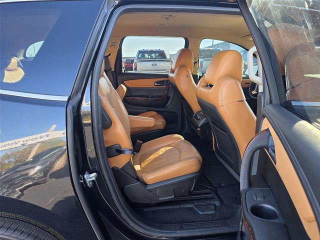 2014 Chevrolet Traverse - $7,990