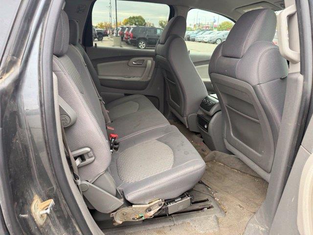 2010 Chevrolet Traverse - $4,750