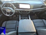 2025 Suburban Thumbnail 32