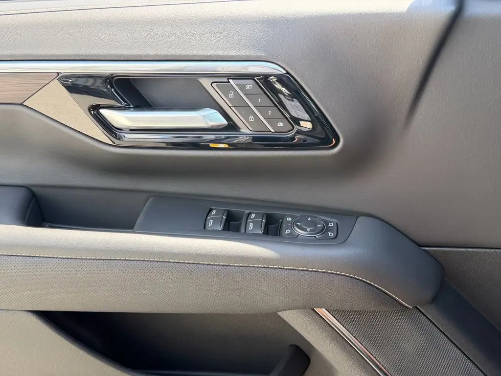 2026 Chevrolet Suburban - $69,999