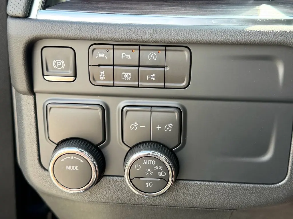 2026 Chevrolet Suburban - $67,499