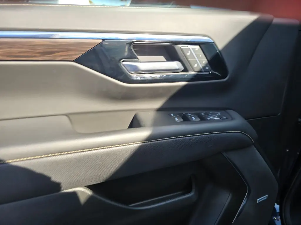 2025 Chevrolet Suburban - $58,499