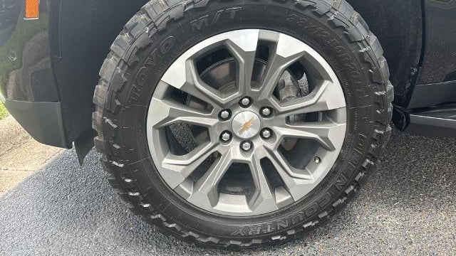 2025 Chevrolet Tahoe LS